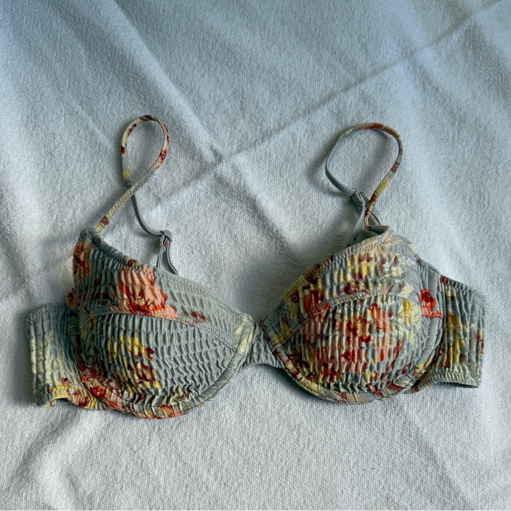 Triangl Swimwear Floral Underwire top